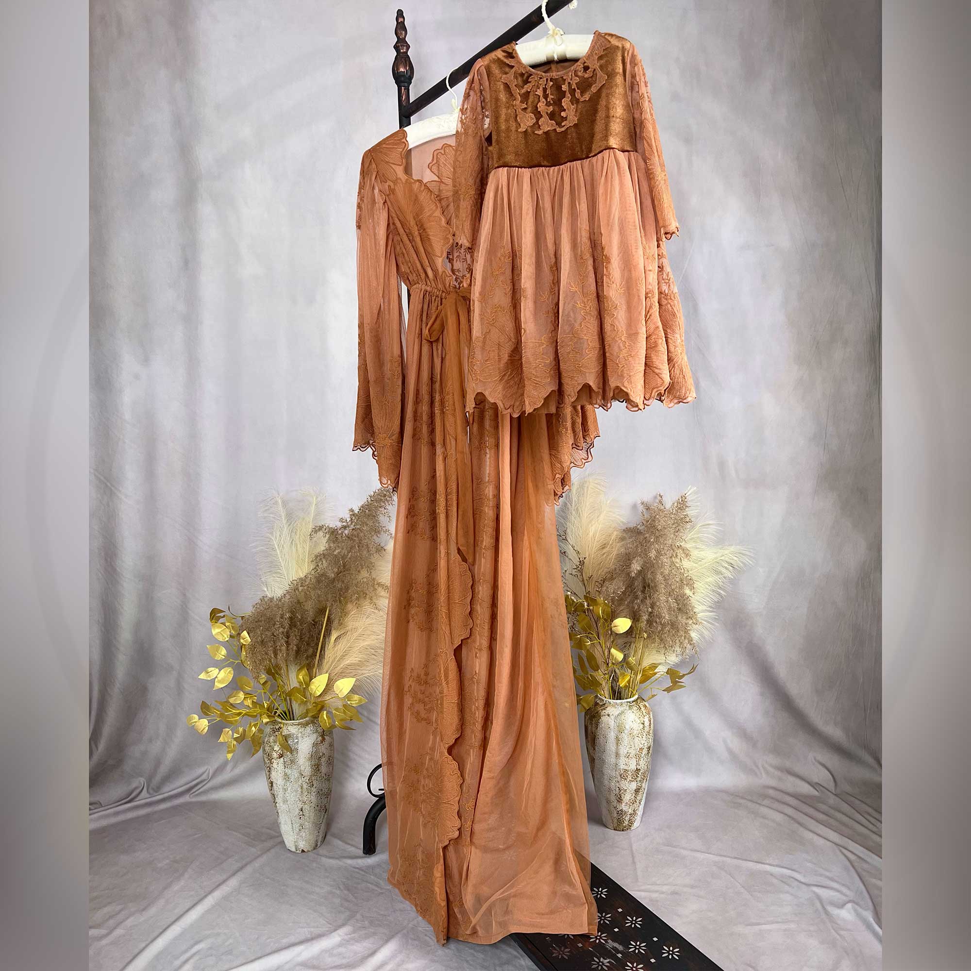 فستان دانتيل مطرز من دون وجودي - مراجعة Women Formal Wear Photoshoot وسعره