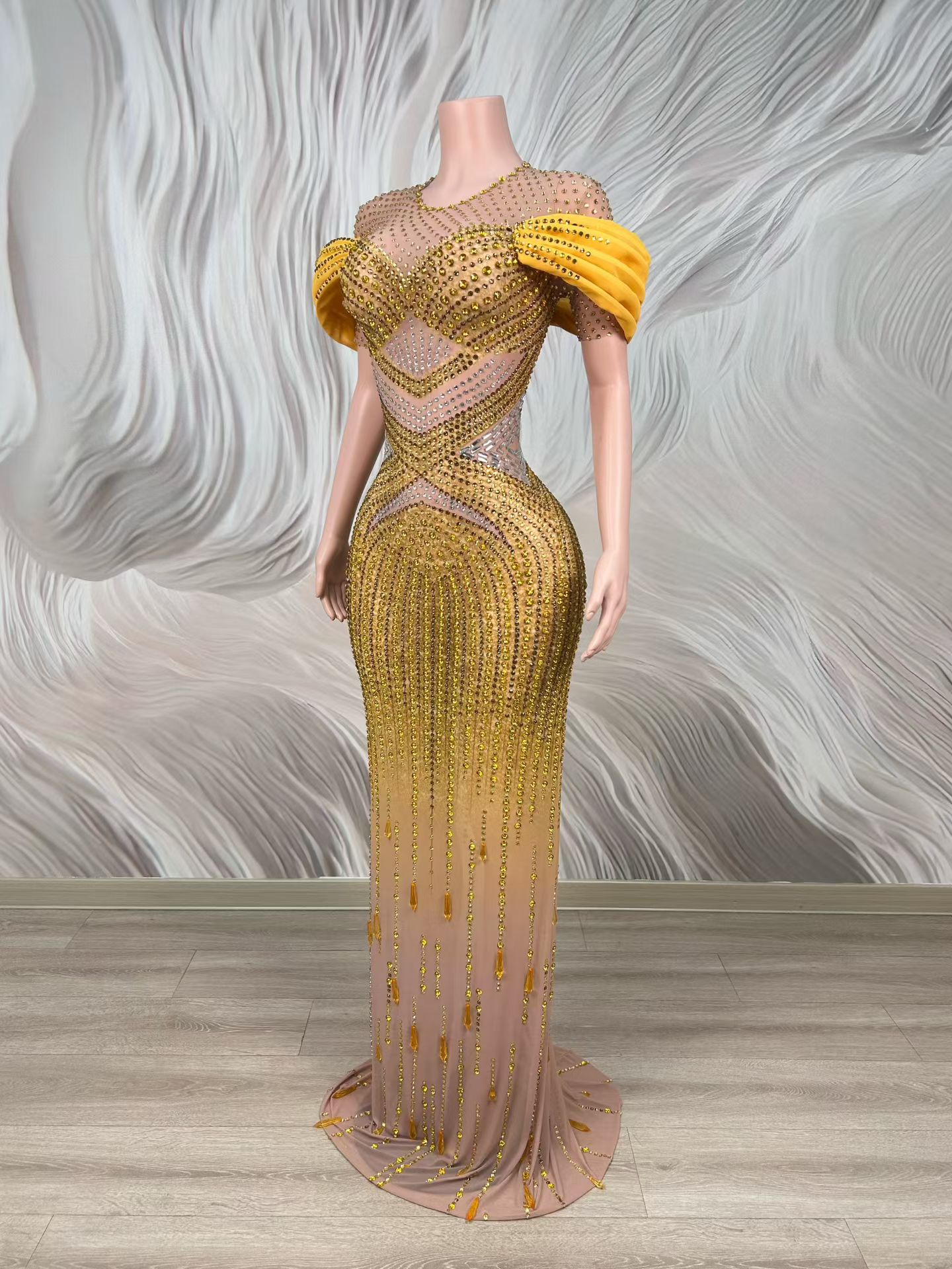 فستان سهرة طويل رسمي للنساء مز - مراجعة Women Formal Wear Photoshoot وسعره